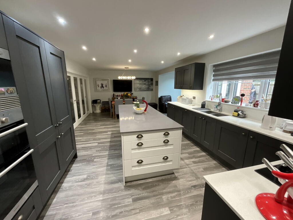 Additional image 6 of HALESOWEN, Otterbourne Court