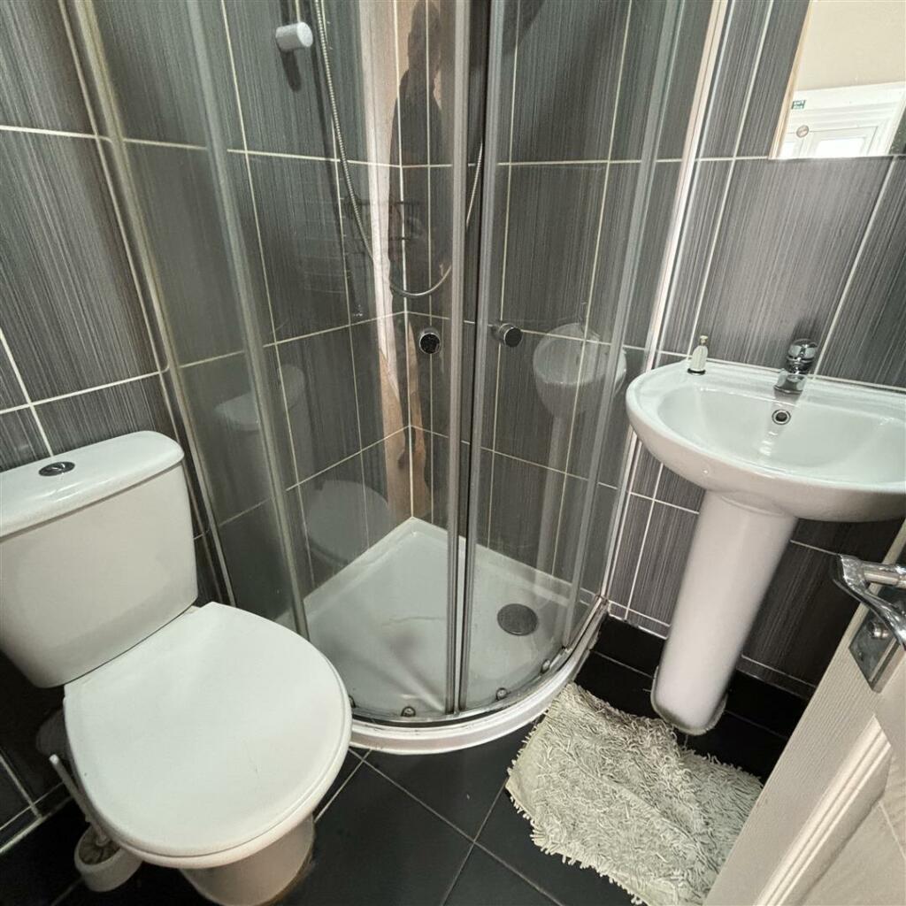 Additional image 4 of Shared House, Scott Road, Solihull