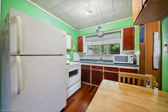 Additional image 3 of 92 Lakeside Dr