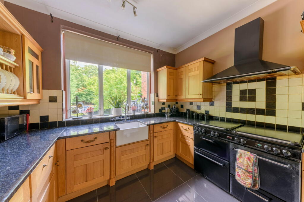 Additional image 8 of Laurel Lane, Halesowen, B63 3DA