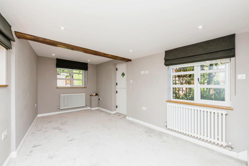 Additional image 5 of St. Pauls Court, Dosthill, Tamworth