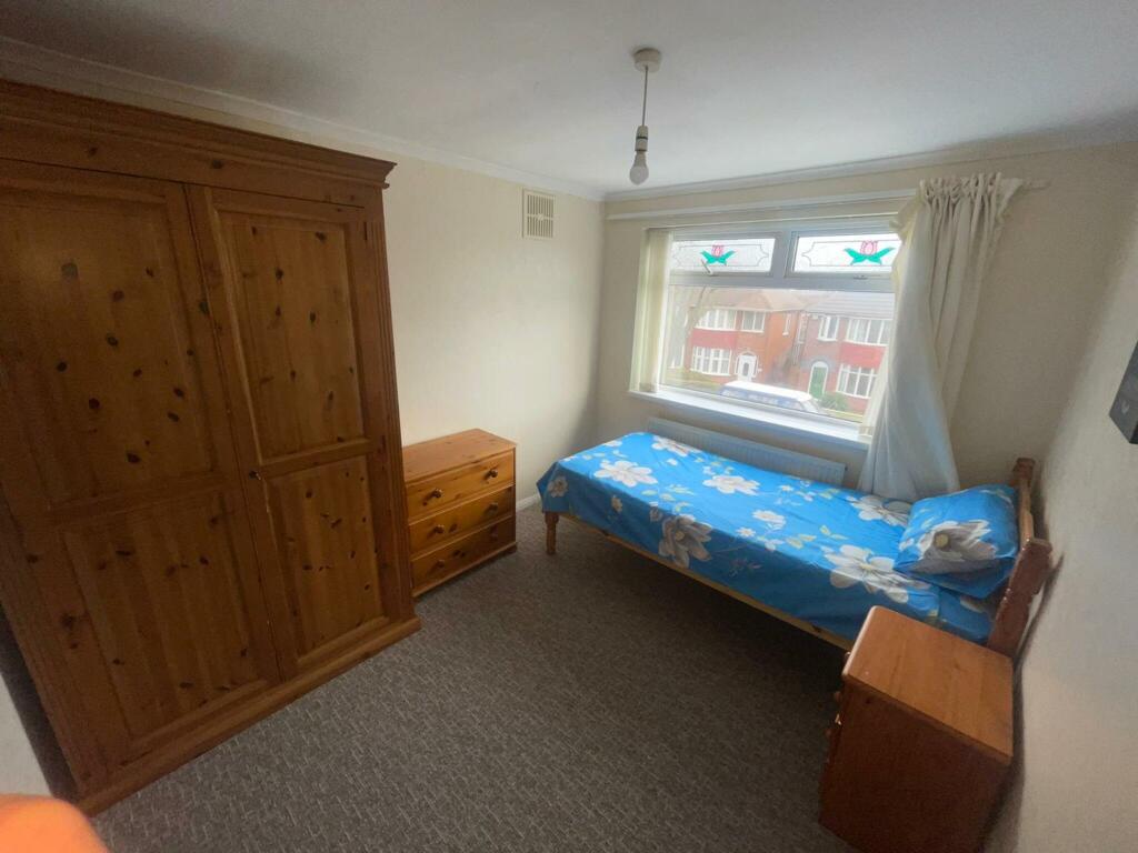 Additional image 2 of Room 5, Ryde Park, Rednal, B45 8RD