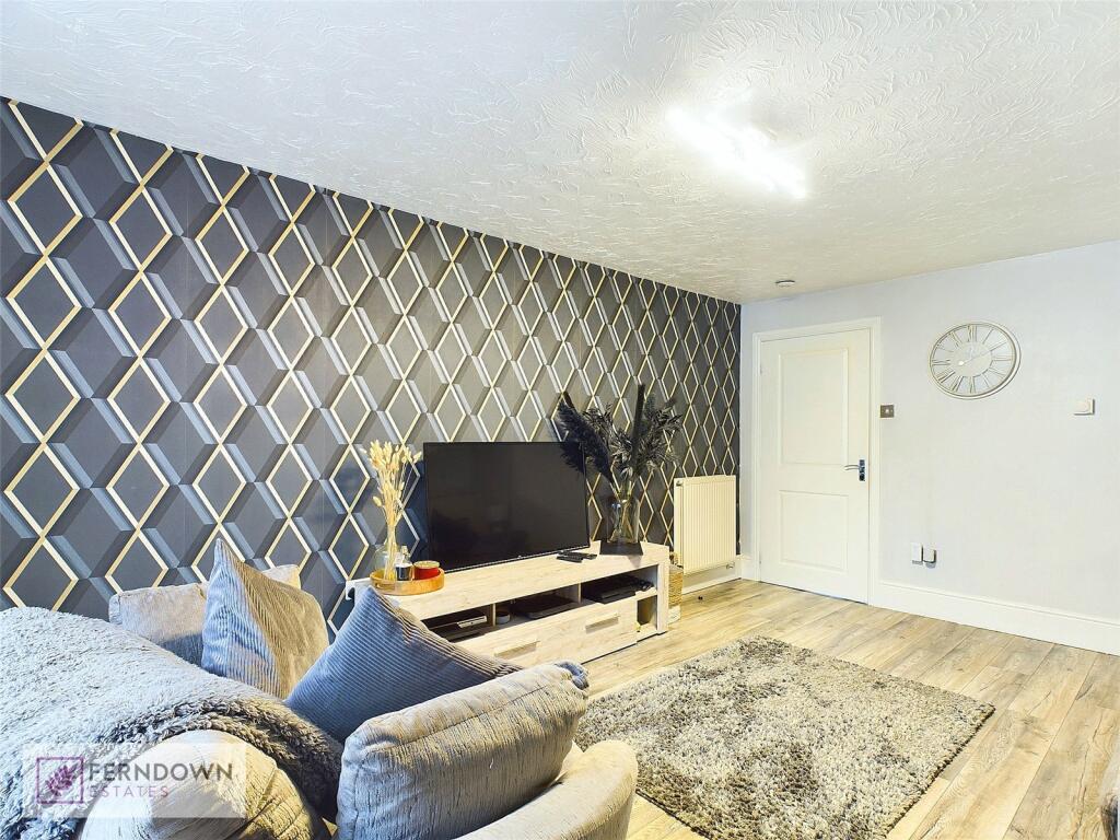 Additional image 15 of Radlow Crescent, Marston Green, Birmingham, West Midlands, B37