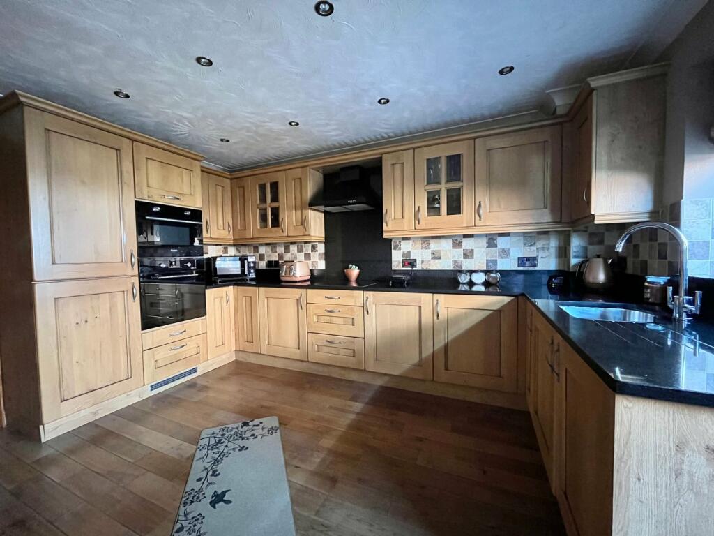 Additional image 5 of Wyndmill Crescent, West Bromwich, B71