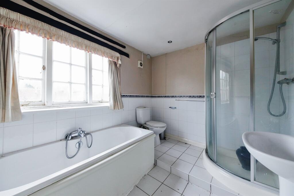 Additional image 11 of High Street, Henley-In-Arden