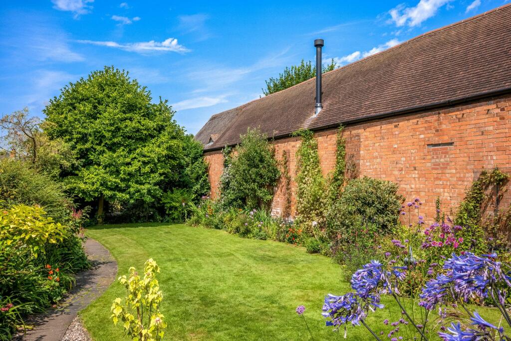 Additional image 23 of Greyhound House, Henley Street, Alcester, B49