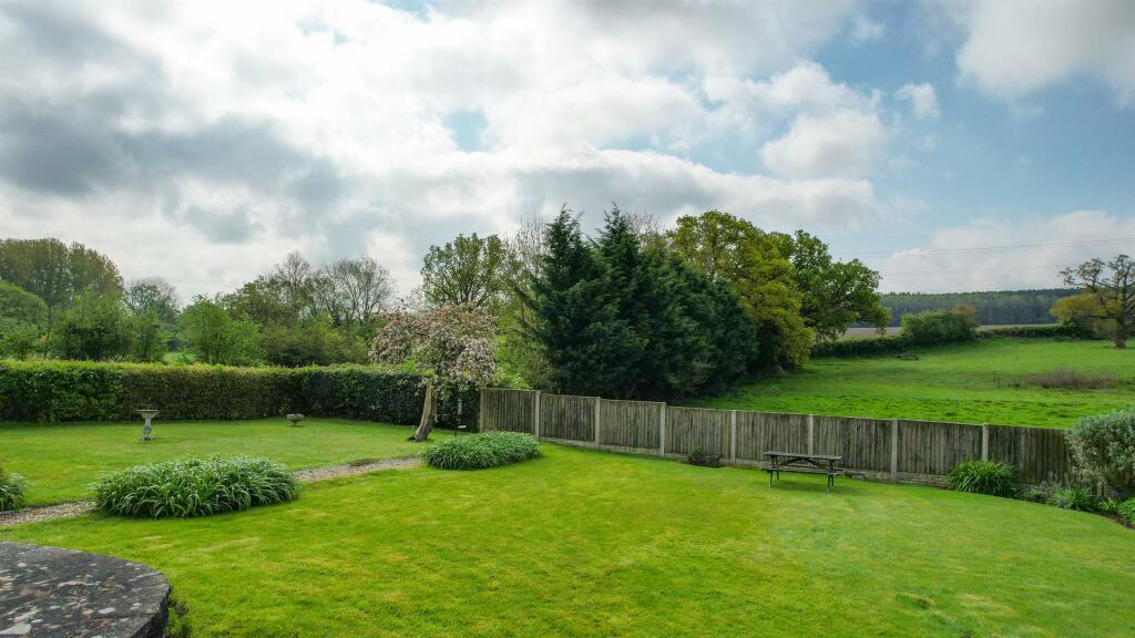 Additional image 22 of Wike Lane, Sambourne