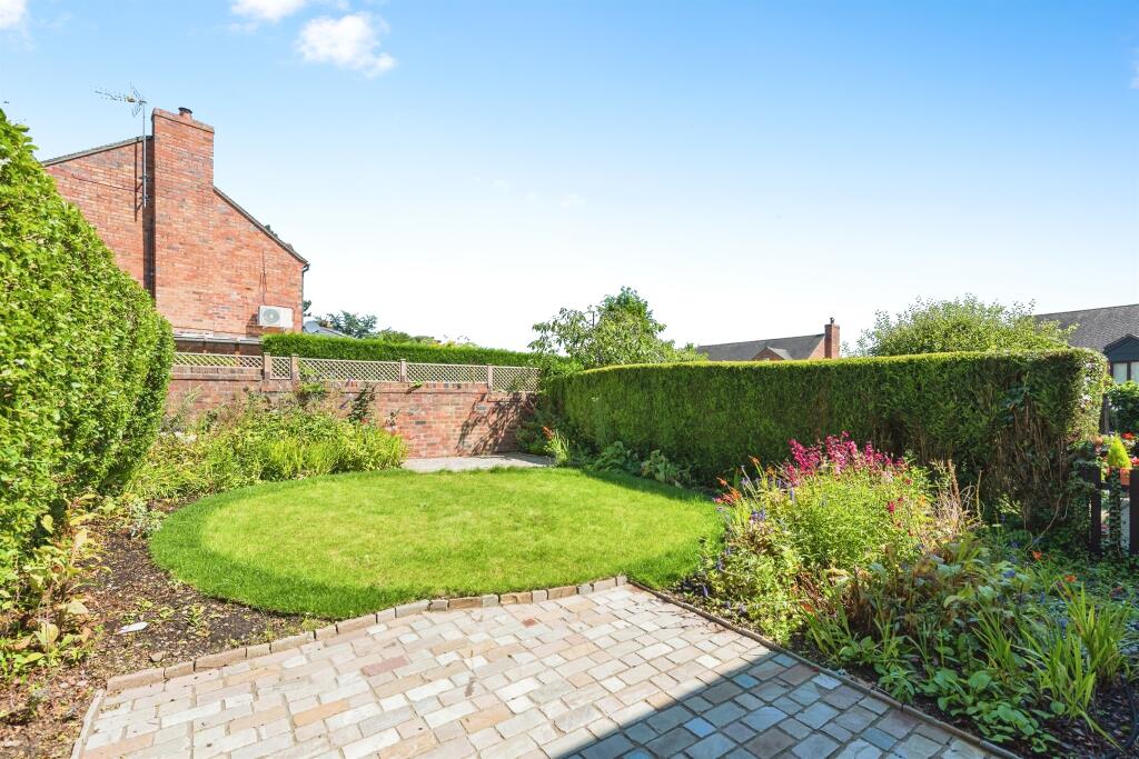Additional image 10 of St. Pauls Court, Dosthill, Tamworth
