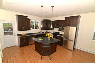 Additional image 2 of 467 Alpen Way