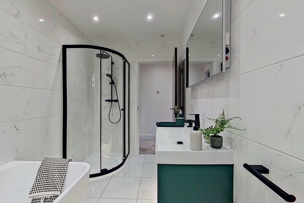 Additional image 32 of Royal Gardens, Sutton Coldfield