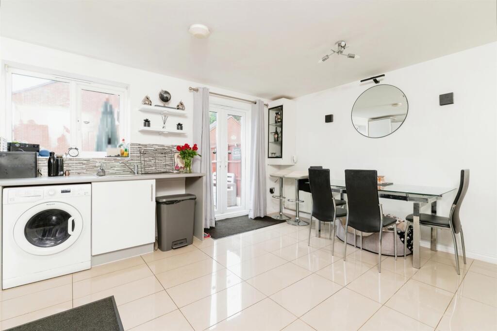 Additional image 4 of Pel Crescent, Oldbury