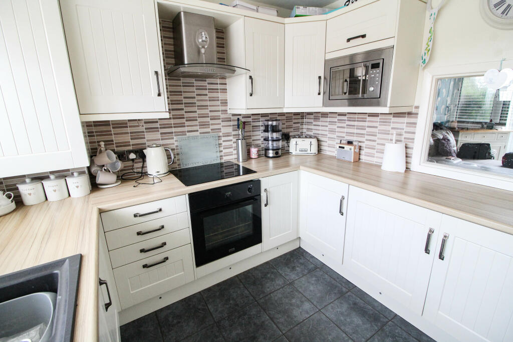 Additional image 6 of Willow Close, Bromsgrove, B61