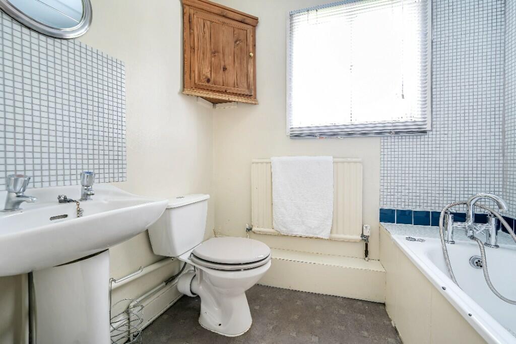 Additional image 12 of 48 Eastbourne Avenue, Bath, Somerset, BA1