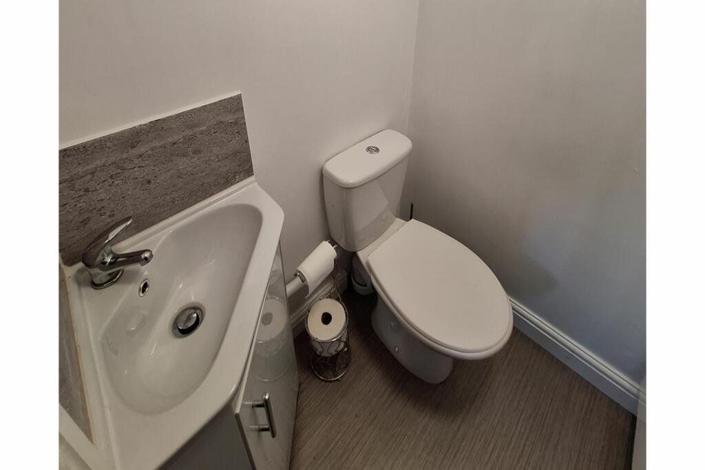 Additional image 20 of Broadway Avenue, Halesowen, B63