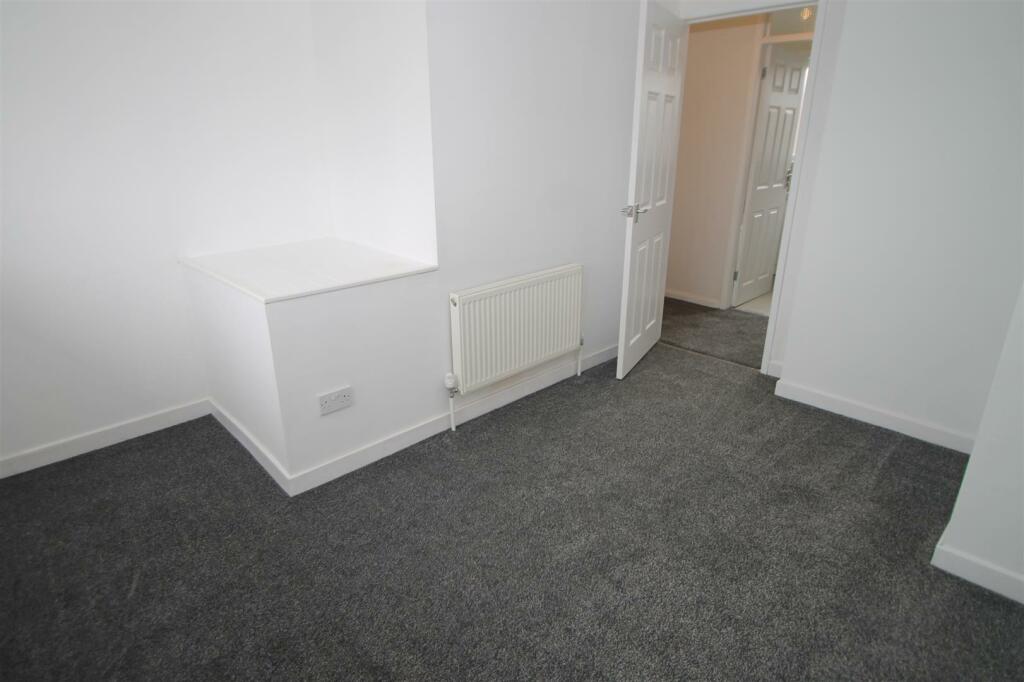 Additional image 19 of Moat Drive, Halesowen