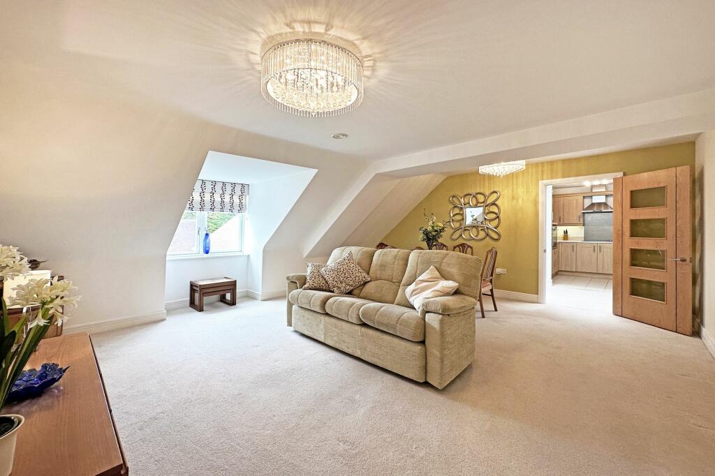 Additional image 12 of High Street, Knowle, B93