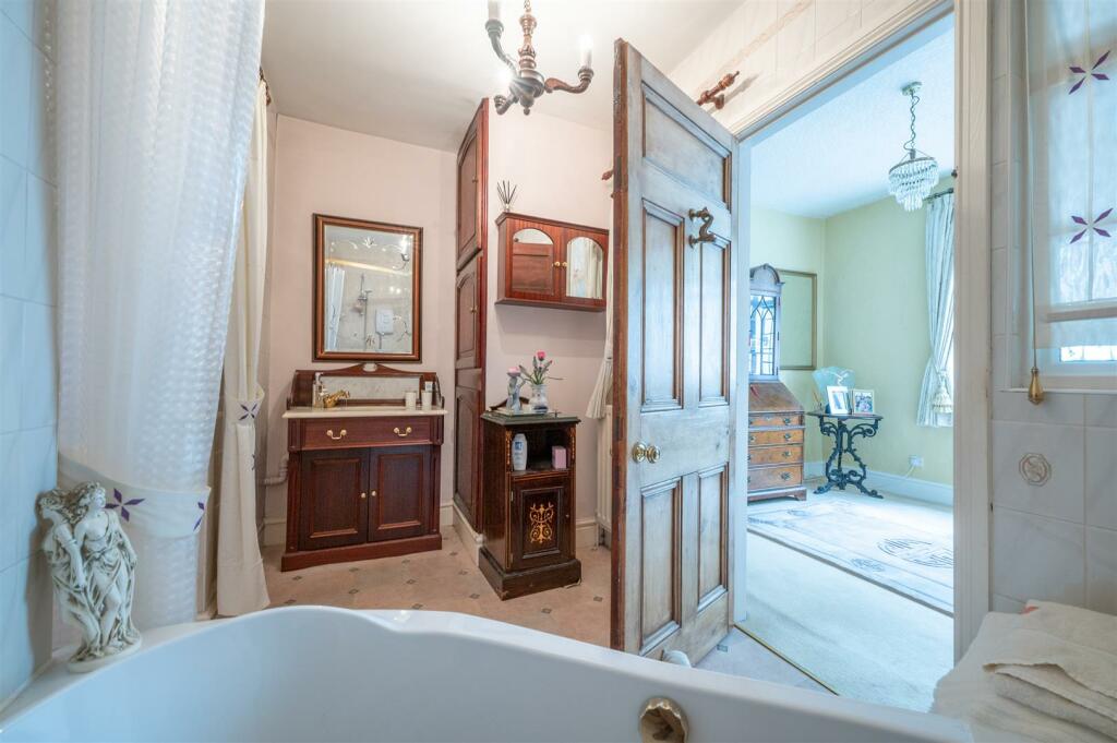 Additional image 12 of Henley Street, Alcester