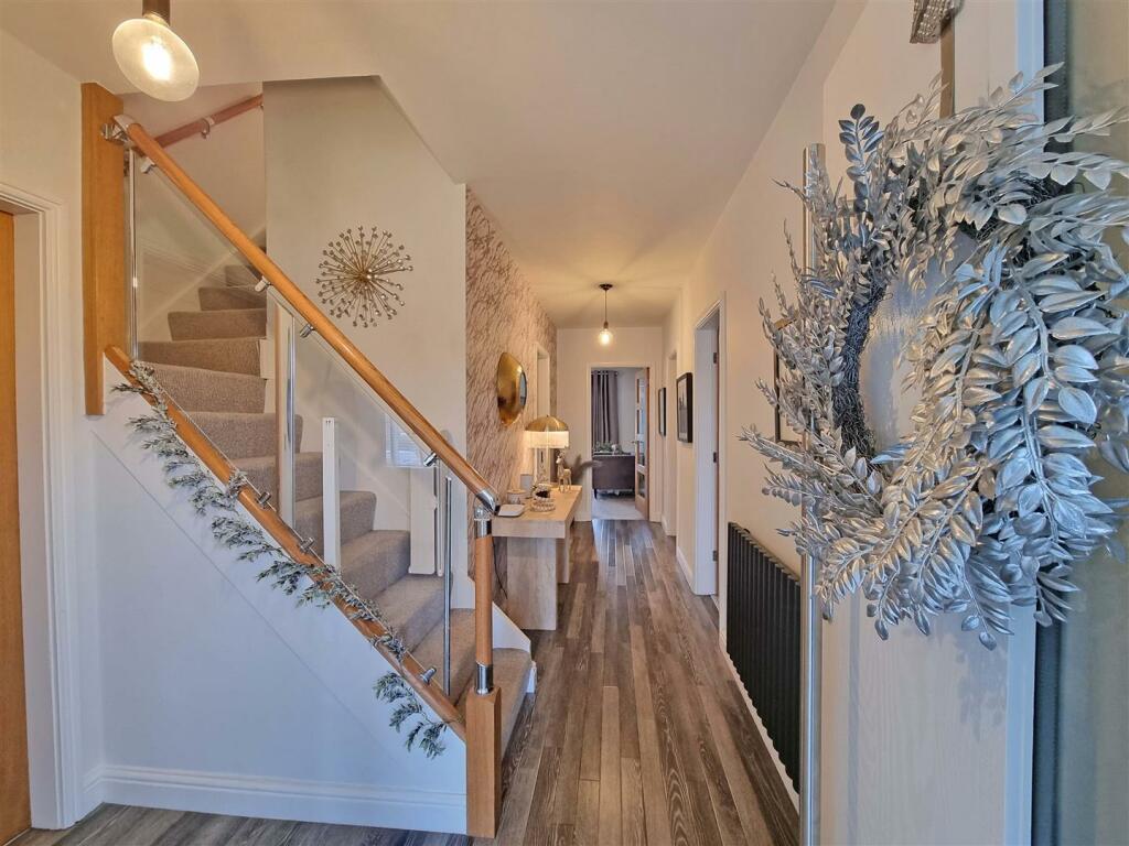 Additional image 25 of Meadow Road, Wythall