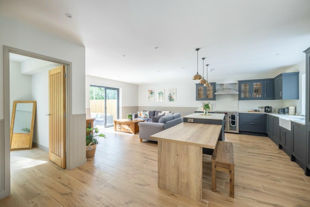 Additional image 3 of Sunny Hill, Bruton, Somerset, BA10 0NU