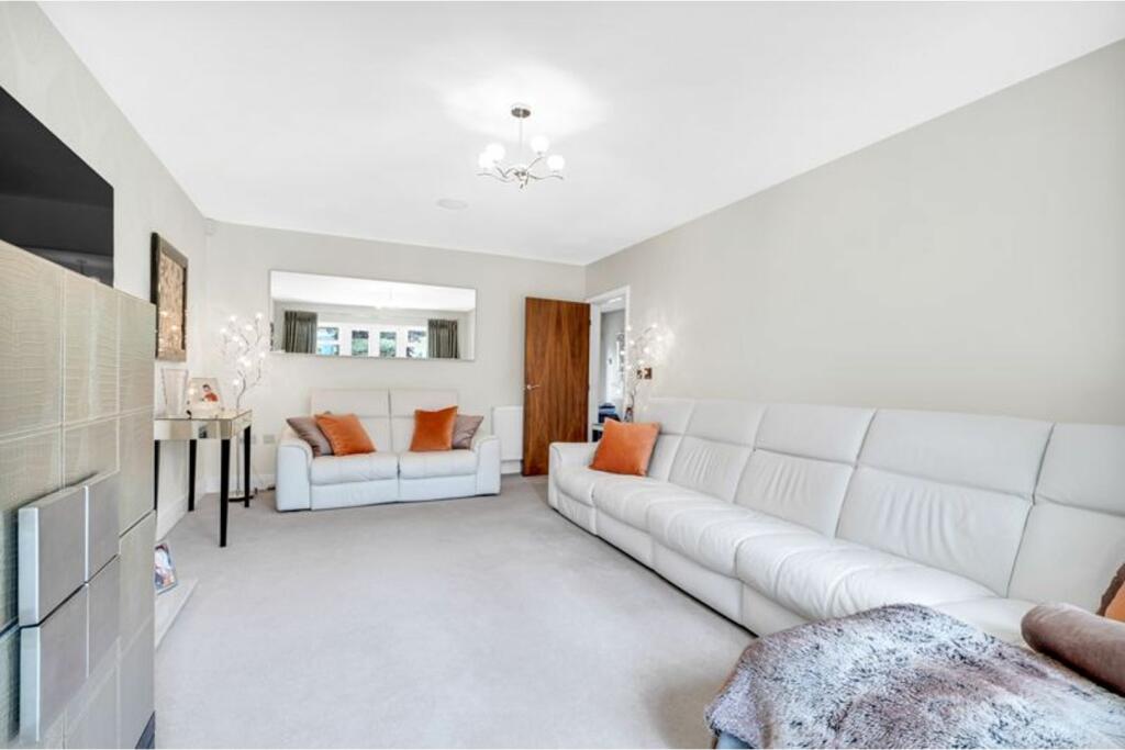 Additional image 5 of Hazeltree Drive, Sutton Coldfield, B75