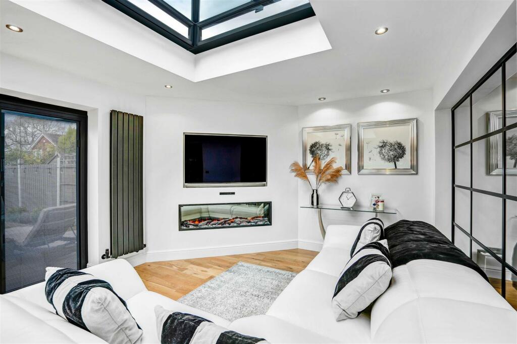 Additional image 7 of Hollyfield Road, Sutton Coldfield