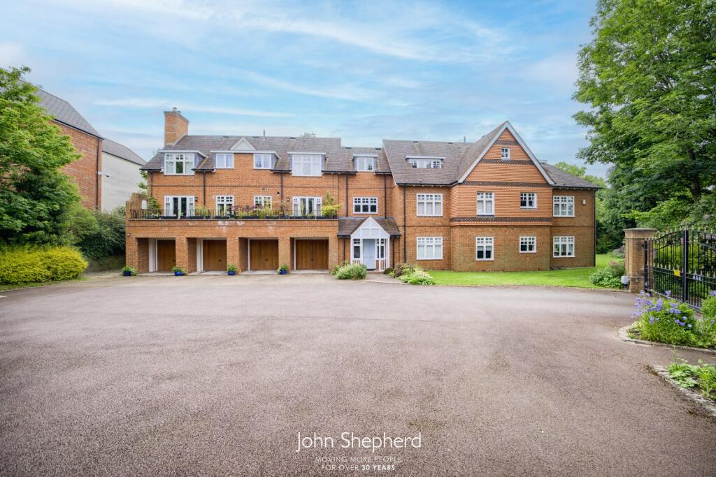 Hampton Lane, Solihull, West Midlands, B91