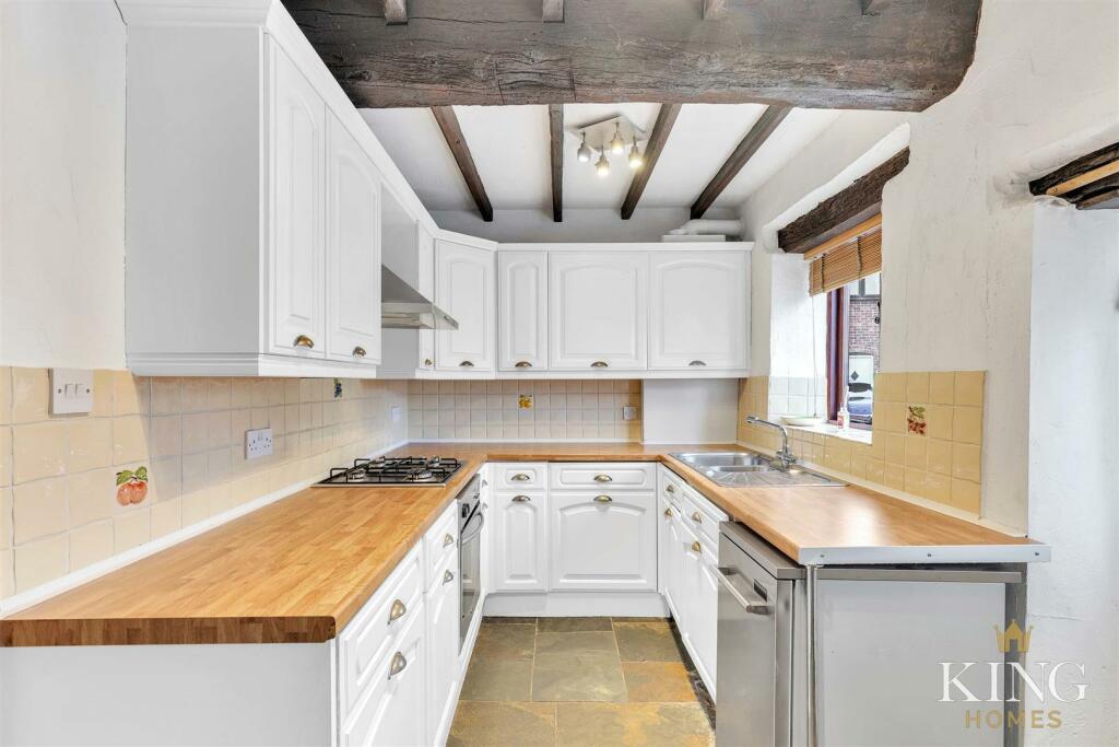 Additional image 3 of Swan Cottages, Swan Court, Alcester