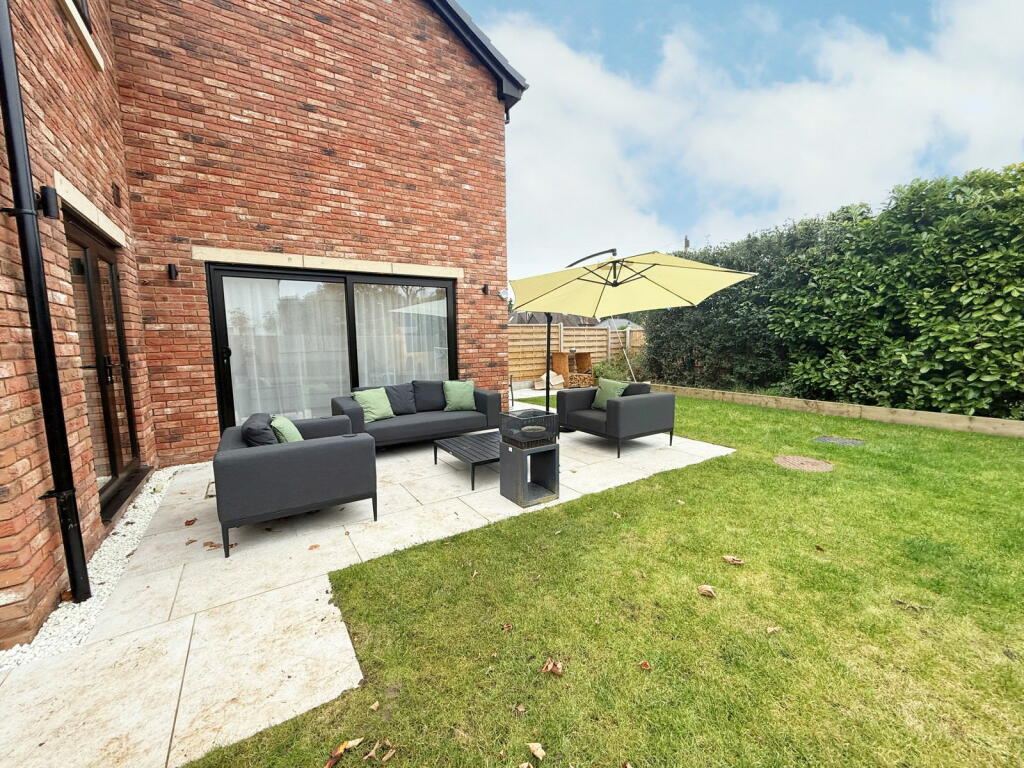 Additional image 42 of Shutt Lane, Earlswood