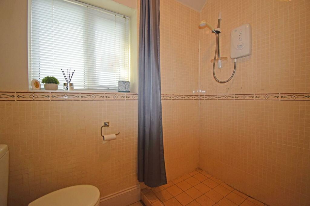 Additional image 11 of 10 The Crescent, Bromsgrove, Worcestershire, B60 2DE