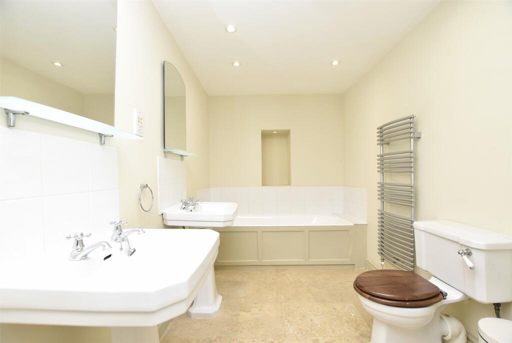 Additional image 5 of Royal Crescent, BATH, Somerset, BA1