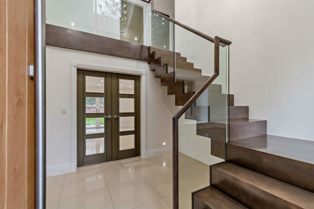 Additional image 13 of De Montfort House, Haven Pastures, Henley-in-Arden