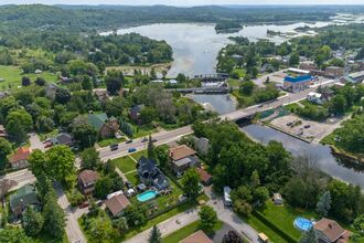 Additional image 3 of 61 King St E