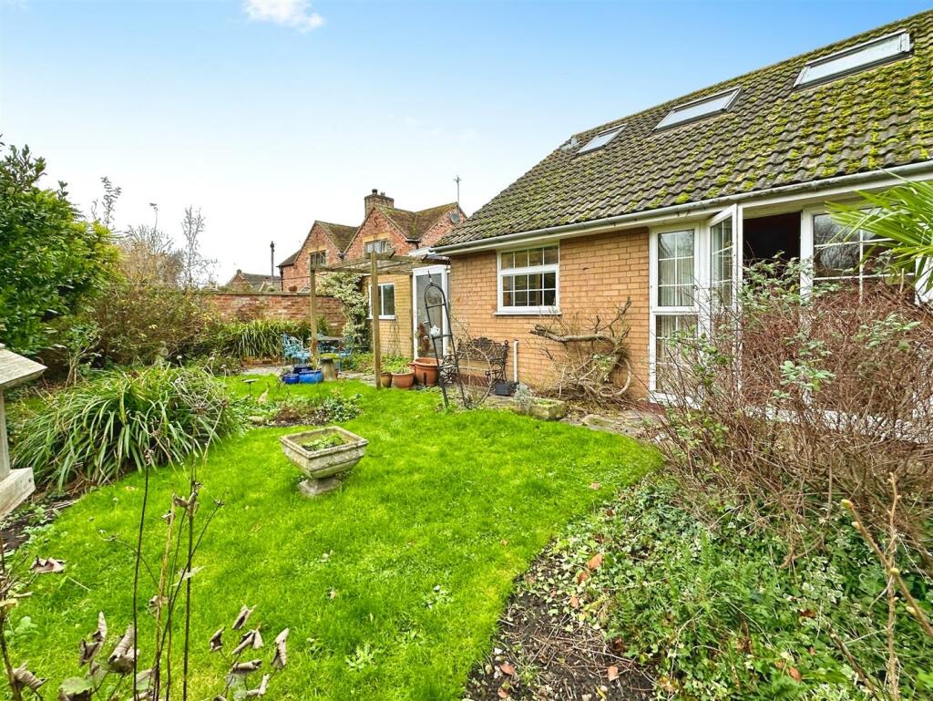 Additional image 13 of Moorfield Road, Alcester