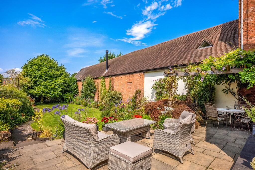 Additional image 28 of Greyhound House, Henley Street, Alcester, B49