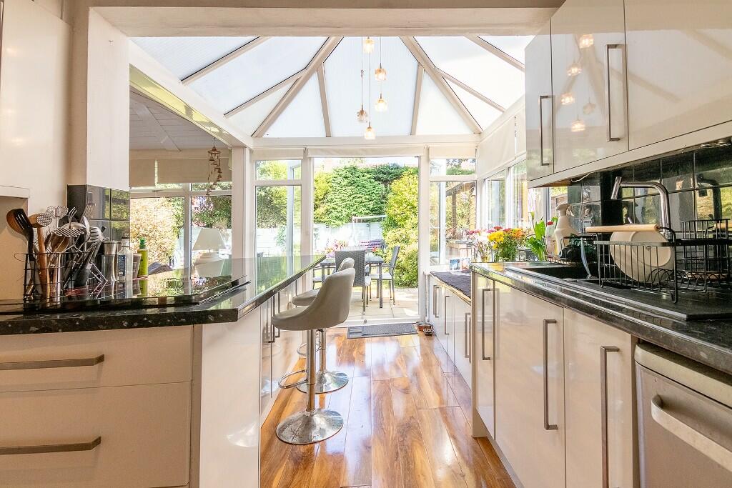 Additional image 7 of Meadow Close, B94