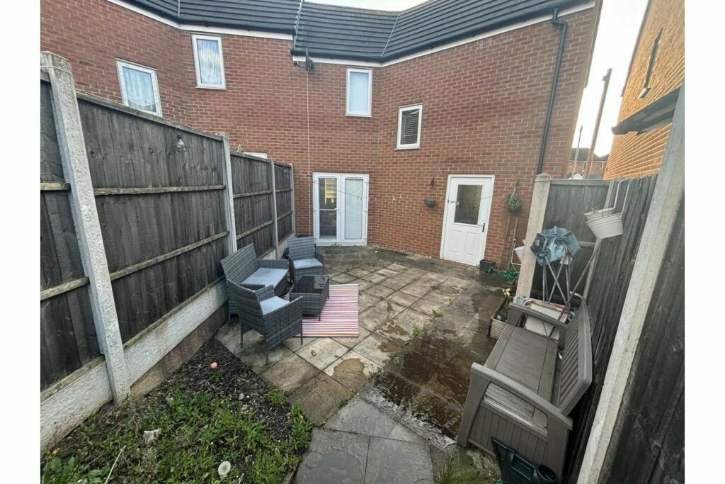 Additional image 13 of St. Vincent Crescent, West Bromwich