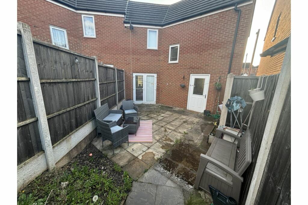 Additional image 25 of St. Vincent Crescent, West Bromwich, B70