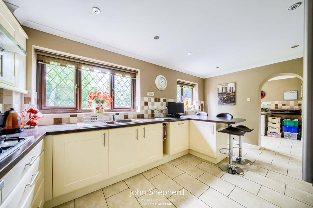 Additional image 3 of Sandhills Crescent, Solihull, West Midlands, B91