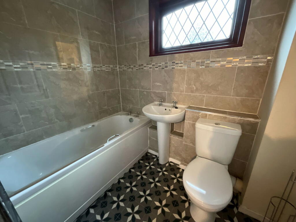 Additional image 6 of CRADLEY HEATH, Haden Close