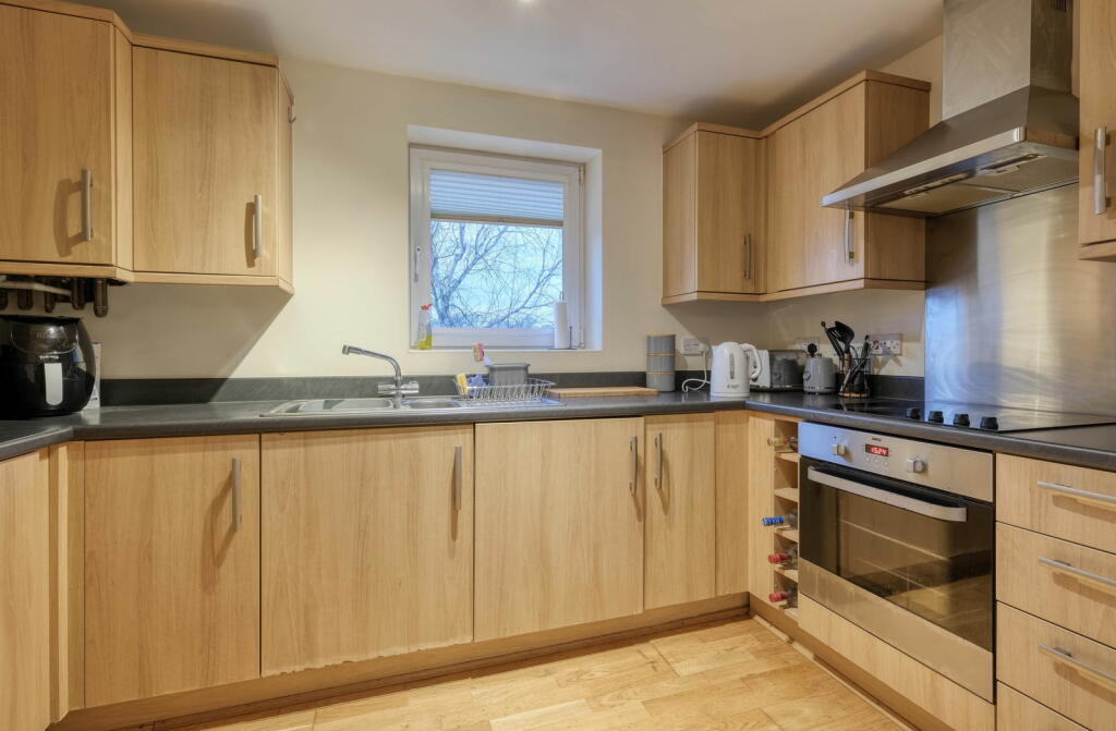 Additional image 4 of Hollington House, Dixon Close, Enfield, Redditch B97 6AJ