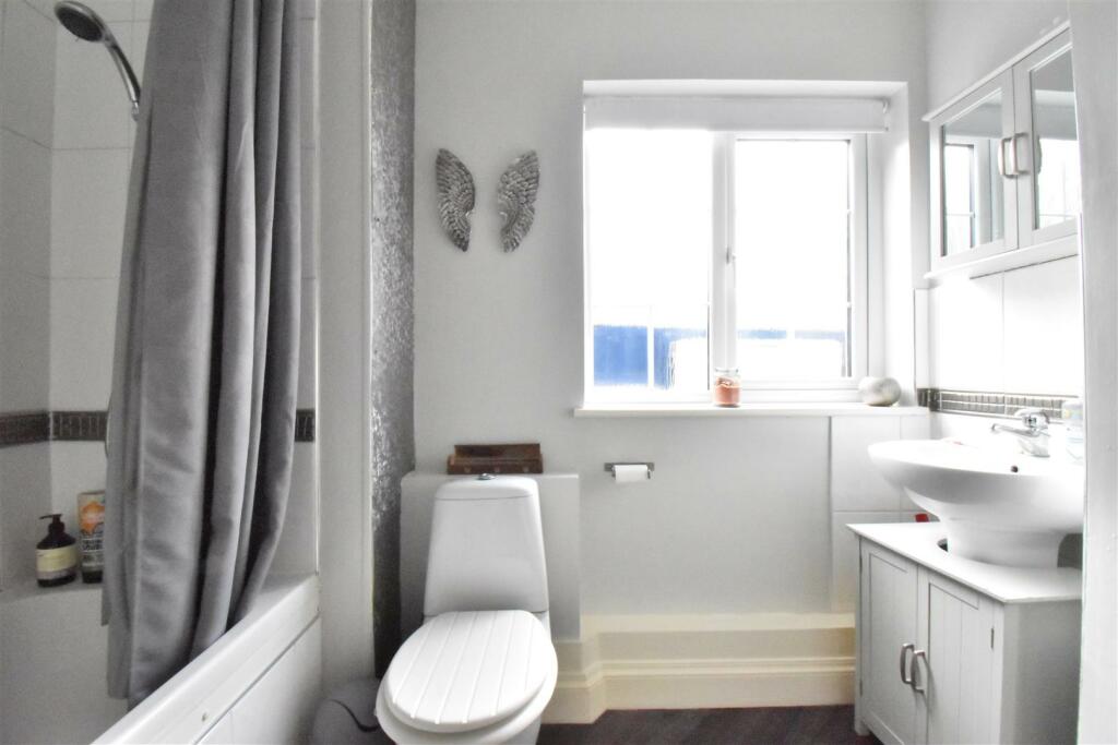 Additional image 6 of High Street, Henley-In-Arden