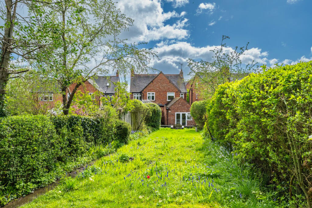 Additional image 2 of Chestnut Walk, Henley in Arden, Warwickshire, B95