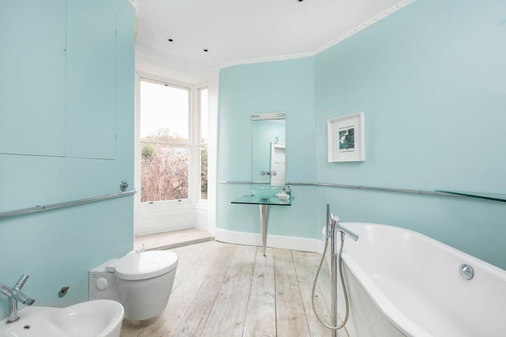 Additional image 8 of Royal Crescent, Bath, BA1