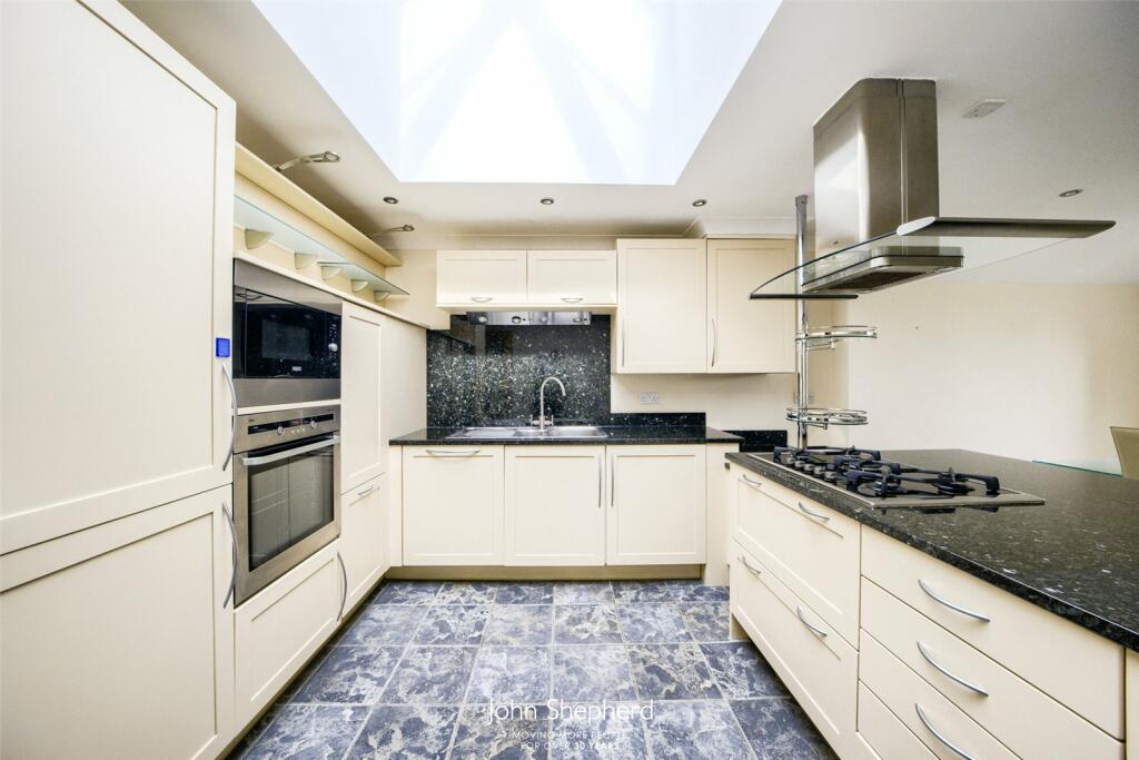 Additional image 6 of Snowberry Gardens, Warwick Road, Solihull, West Midlands, B91