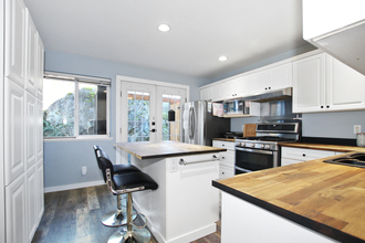 Additional image 2 of 682 Sunshine Terrace