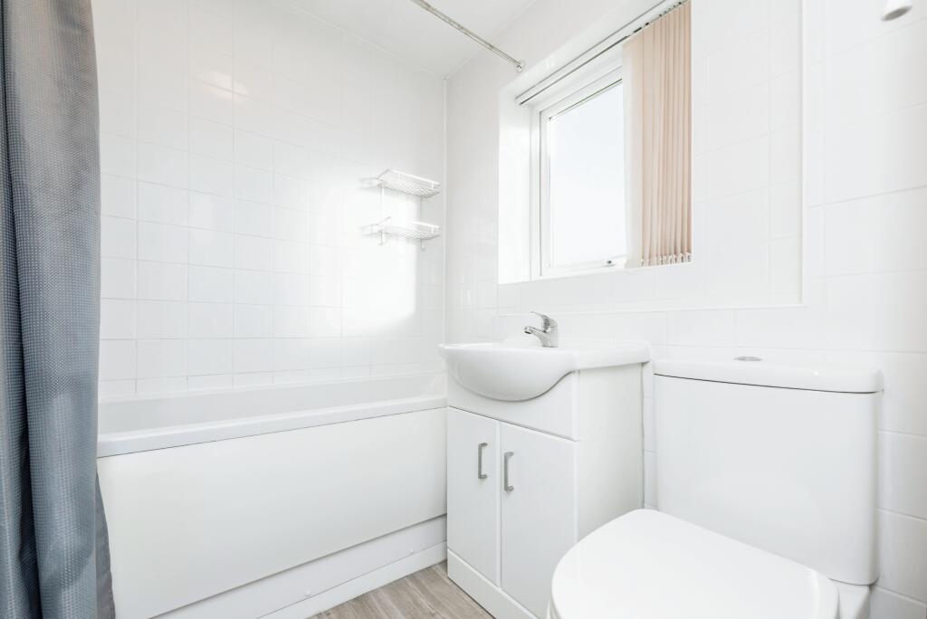 Additional image 4 of Lawrence Court, Tamworth, Staffordshire, B79