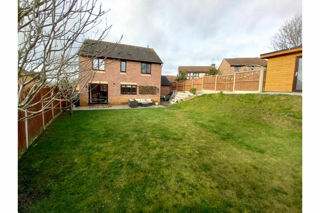 Additional image 27 of Field Close, Bromsgrove, B60