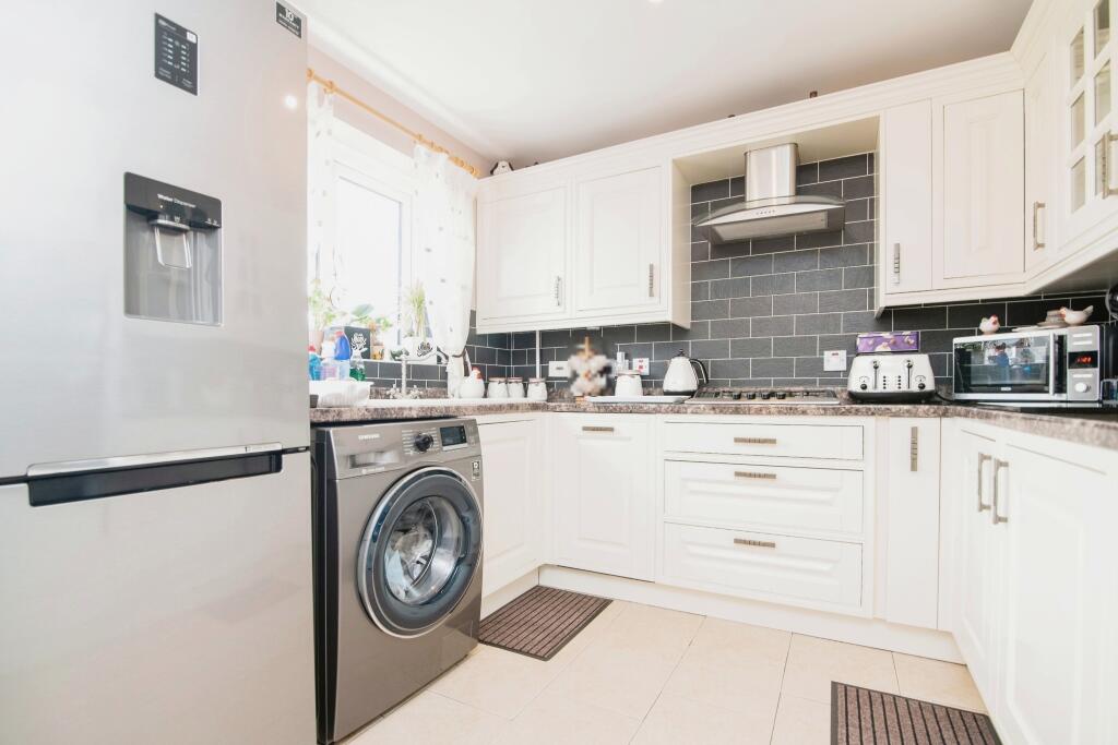 Additional image 6 of Brades Rise, Oldbury, B69