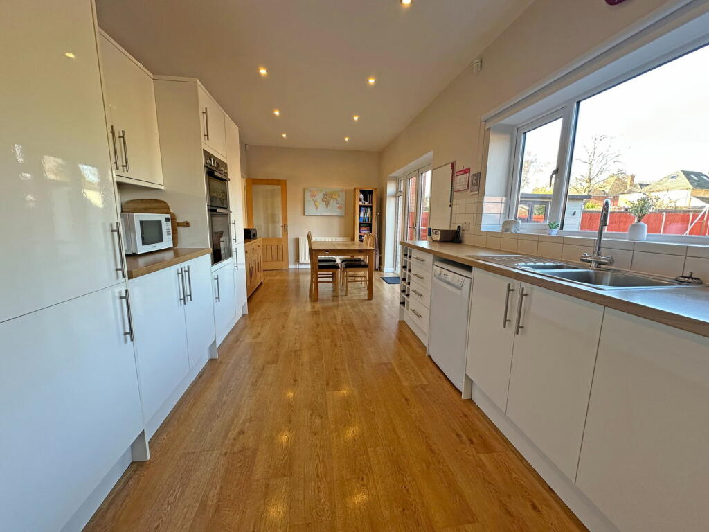 Additional image 18 of Yewhurst Road, Solihull, B91 1PN