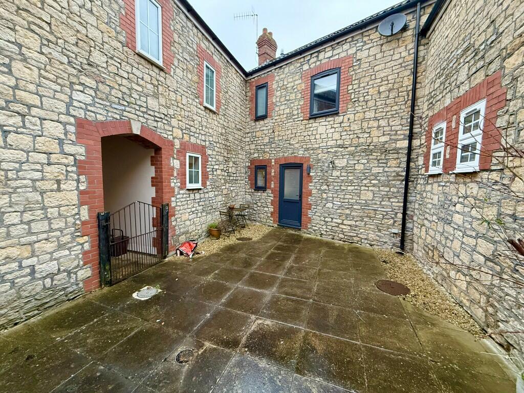 Additional image 6 of Vineys Yard, Bruton, Somerset, BA10